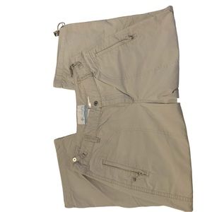 Columbia crop pants sz 4 light olive green